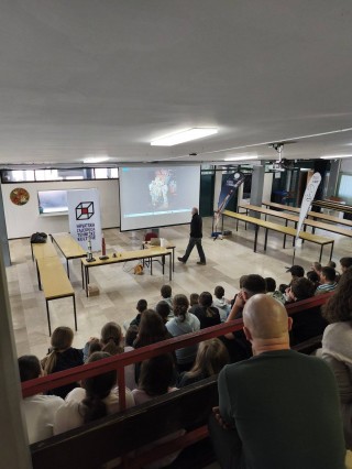 583665704_1161235929524948_1012310501890817615_n